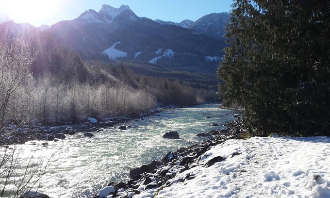 Sardis House | Guest House by Chilliwack River-sleeps 6. Hiking, rafting, fishing & more!