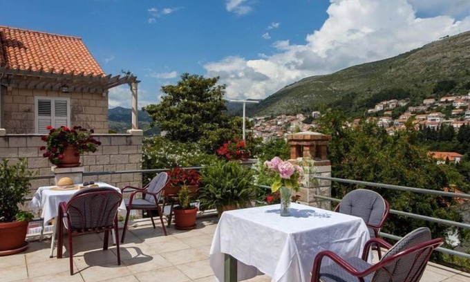 Montovjerna Apartment | Guest House Raguz - Double Room - 1