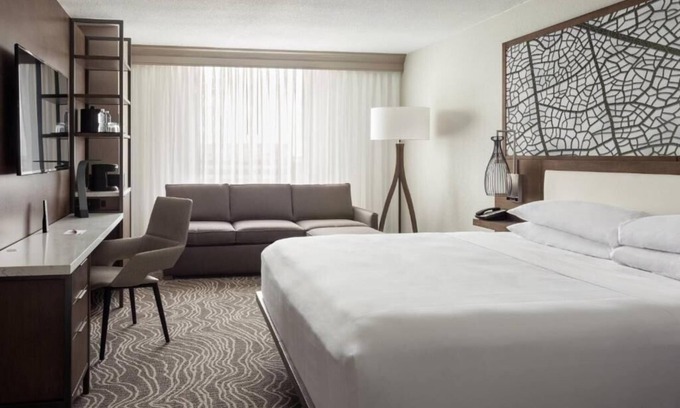 Airport North Apartment | Guest King Room Near Hertz Car Rental ORL