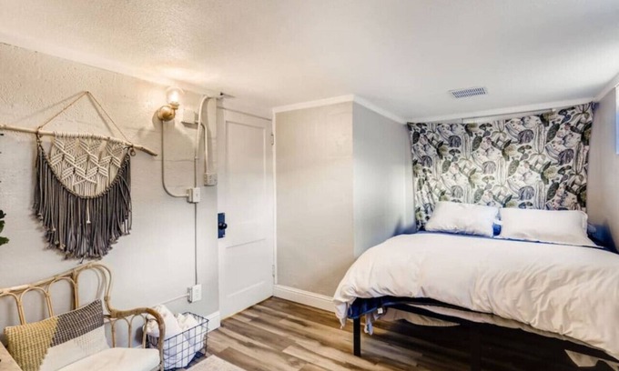 Speer Condo | Guest Suite I Kitchenette I 5 star Location I