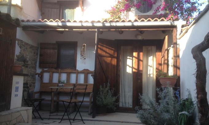 Pera House | Guesthouse Gonia