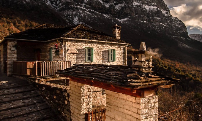 Mikro Papigko House | Guesthouse IRO