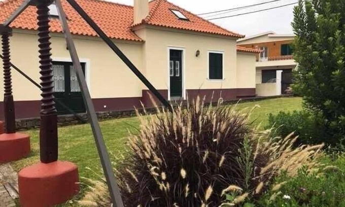 Porto da Cruz Apartment | GuestReady - Casa Avó Alice