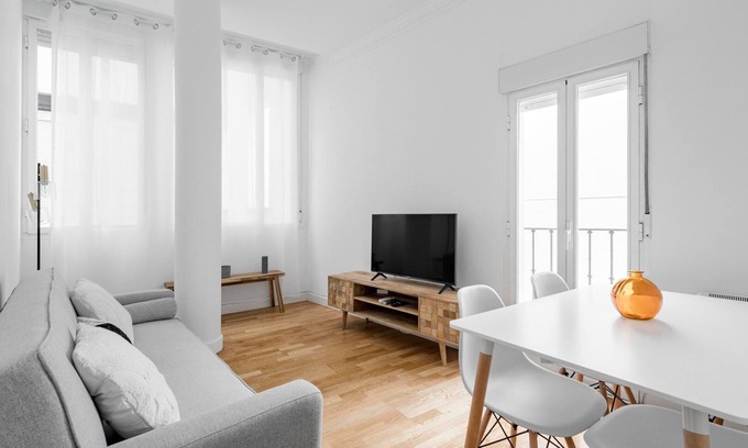 Justicia Apartment | GuestReady - Flat near Plaza Mayor