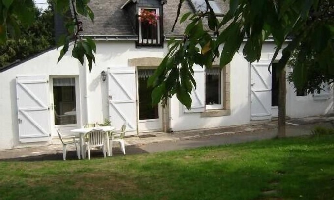 Saint-Ave Cottage | Gulf of Morbihan (1 km Vannes) cottage friendly tot independant label 2 clévacance