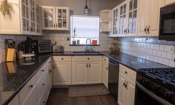 Wright House | Gulfside Allure: Stylish Decor, Large Yard, Ample Parking