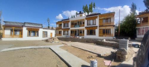Leh Apartment | gultuk homestay airport road skalzangling leh ladakh
