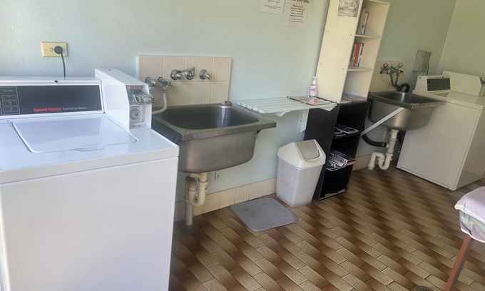 Gunnedah Hotel | Gunnedah Tourist Caravan Park
