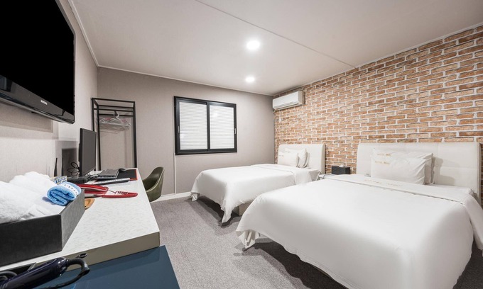 Gunsan Hotel | Gunsan Hotel May