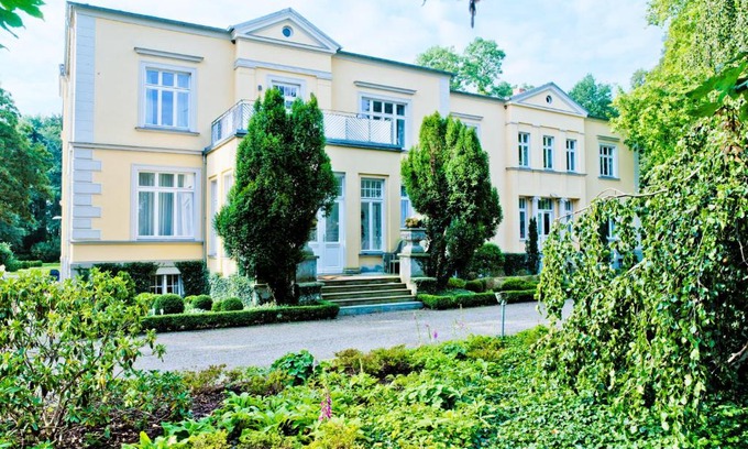 Landsdorf Apartment | Gutshaus Landsdorf