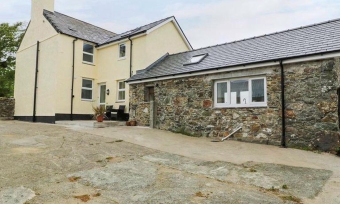 Rhydwyn House | Gwlgri