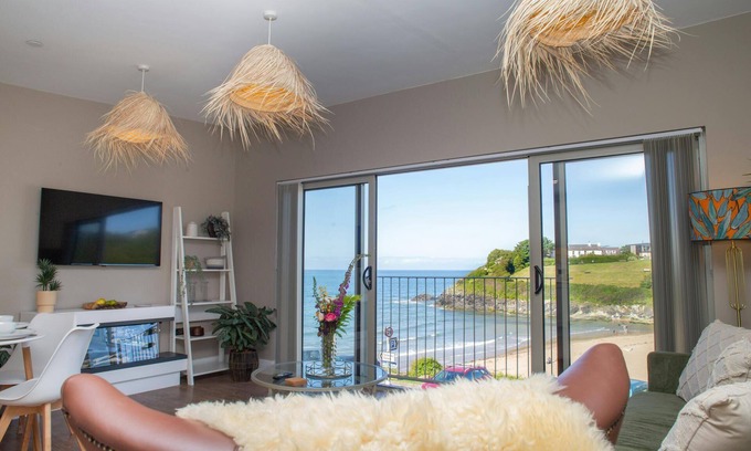 Aberporth Apartment | Gwyn For Beach Apartment, Aberporth