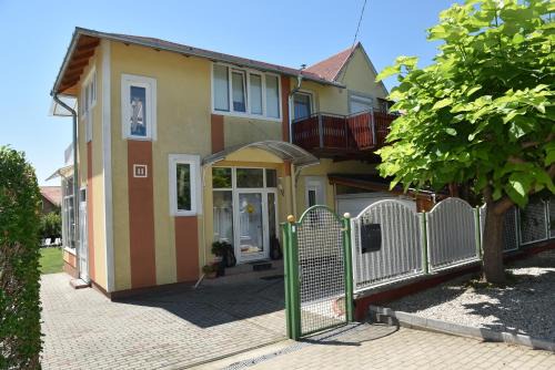 Gyenesdias Apartment | Gyenesi Virág Apartman