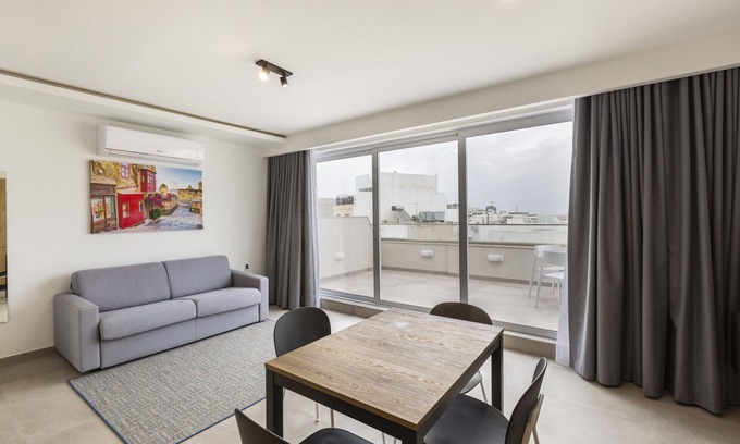 Gzira Apartment | Gzira Suite 13-Hosted by Sweetstay