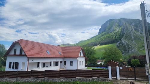 Rimetea Bed & Breakfast | Hámor Panzió