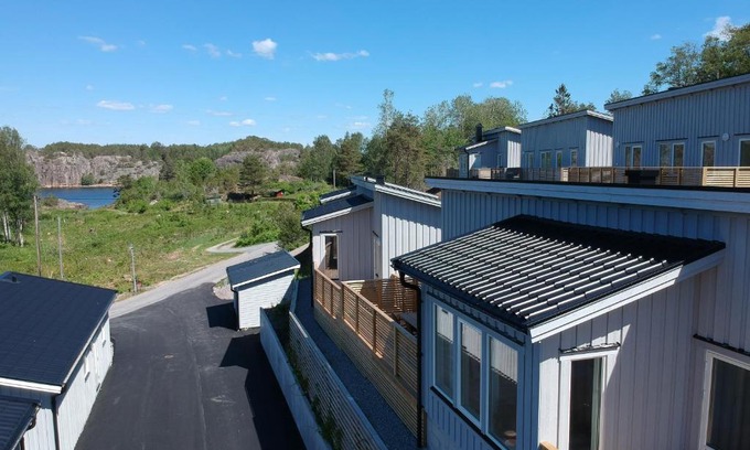 Lokholmen House | Hällestrand Village