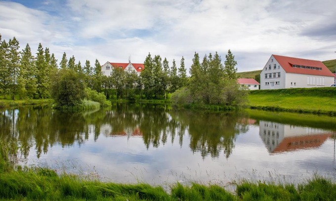 Adaldalur Hotel | Hótel Laugar