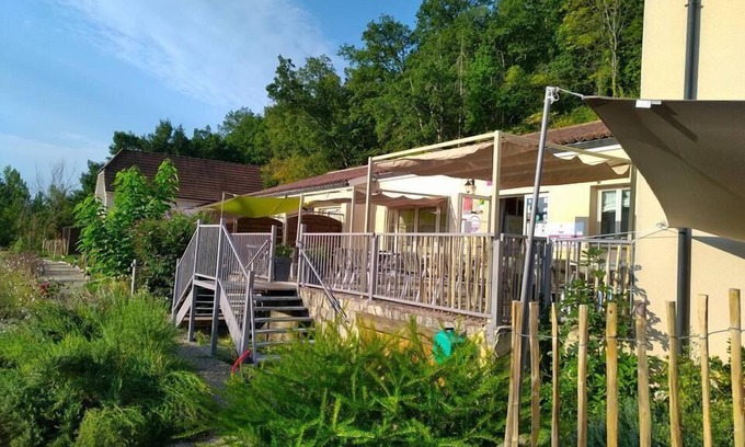 Cajarc Hotel | Hôtel-Gîte La Peyrade