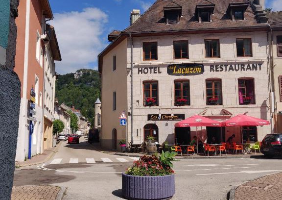 Moirans-en-Montagne Hotel | Hôtel Le Lacuzon
