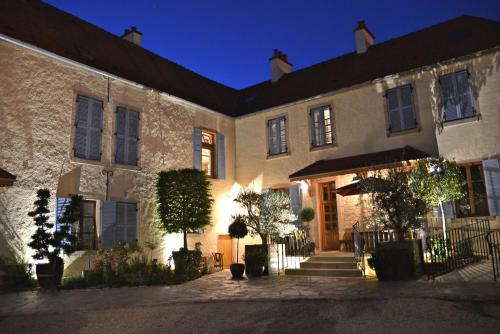 Gevrey-Chambertin Hotel | Hôtel Les Deux Chèvres Gevrey-Chambertin