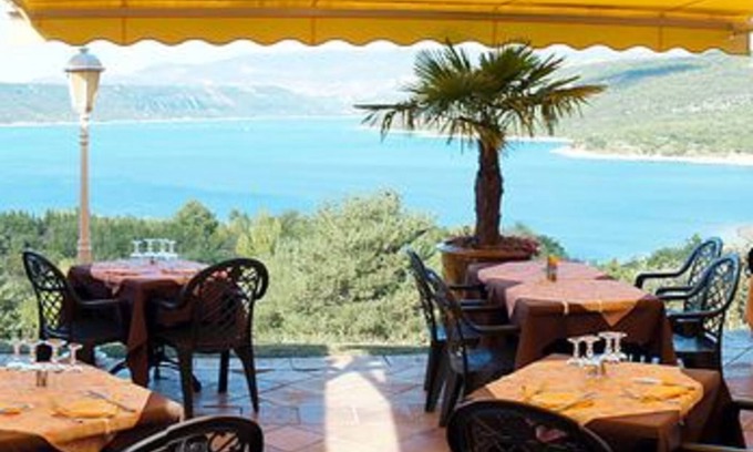 Bauduen Hotel | Hôtel Restaurant Les Cavalets