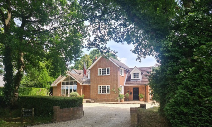 Dunbridge Bed & Breakfast | Ha'penny Acre