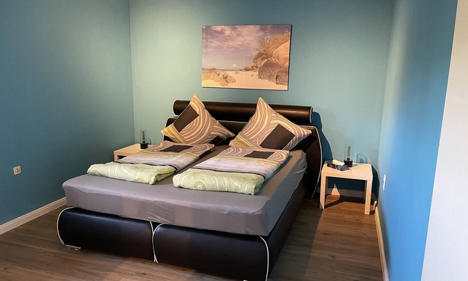Neumuenster Apartment | Haberstr 4A Neumünster