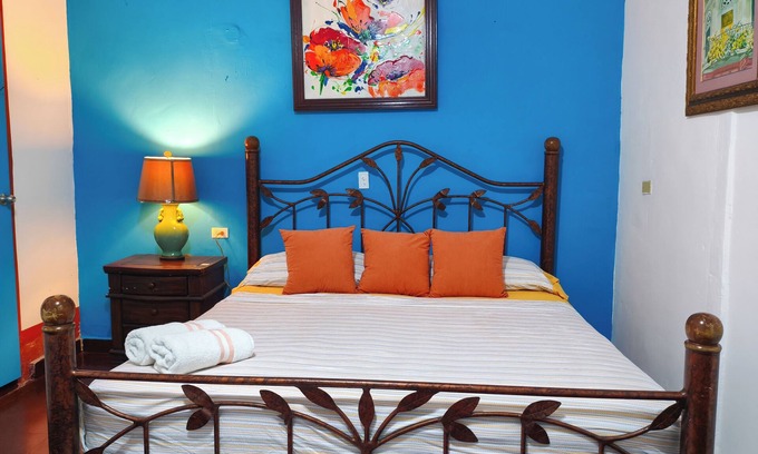 Anton House | HABITACION PARA 4 PERSONAS