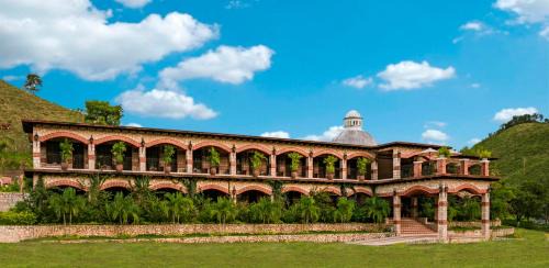 San Benito Hotel | Hacienda San Vicente