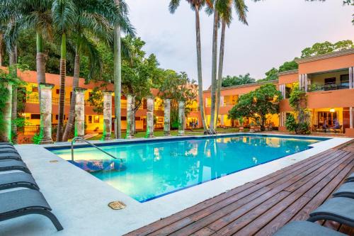 Uxmal Hotel | Hacienda Uxmal Plantation & Museum