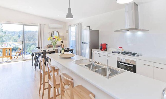 Hahndorf House | Hahndorf Haven - Central Hahndorf, 30 secs to Hahndorfs Main St, gorgeous views!