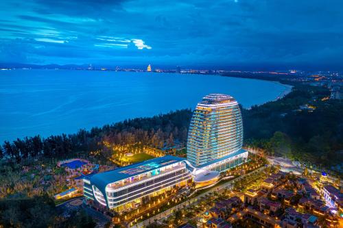 Lingshui Hotel | Hainan Sangem Moon Hotel
