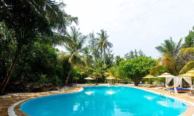 Paje Bed & Breakfast | Hakuna Majiwe Beach Lodge no0300