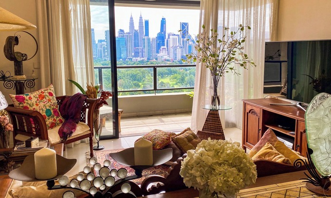 Desa Pandan Apartment | Halal Luxe: 2BR Iconic KL Views w Full Kitchen