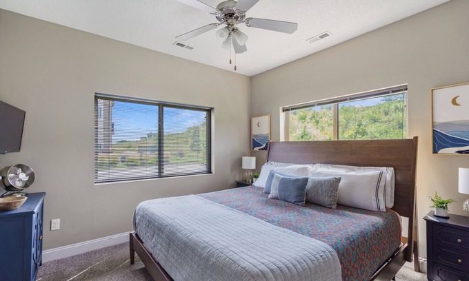 West Des Moines Apartment | Halcyon Hale Harmonized Hospitality Ground Floor Scenic End Unit Garage/Pool/Gym