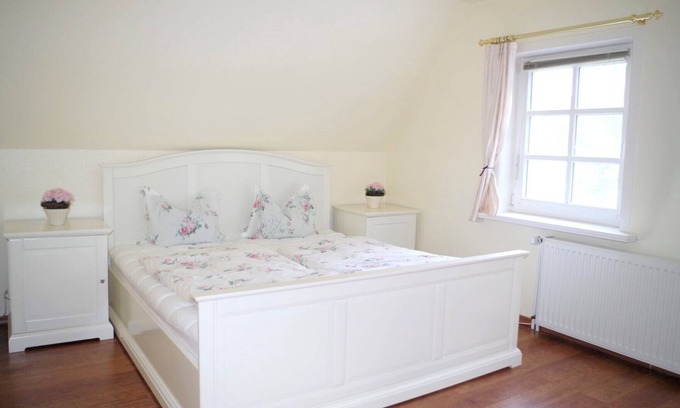 Undeloh Apartment | Half-timbered house on a dream plot in the Lüneburg Heath