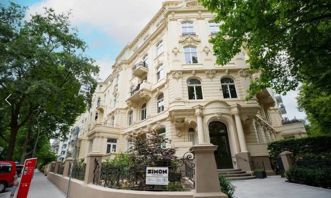 Rotherbaum Apartment | Hamburg City Apartment for 7