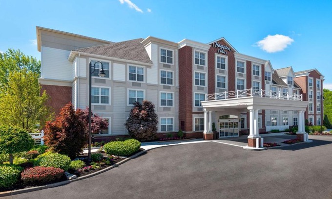 Williamsville Hotel | Hampton Inn Buffalo-Williamsville
