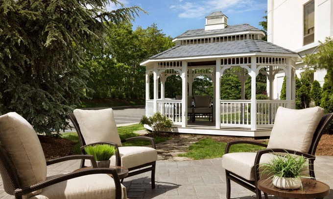 Farmingville Hotel | Hampton Inn Long Island-Brookhaven