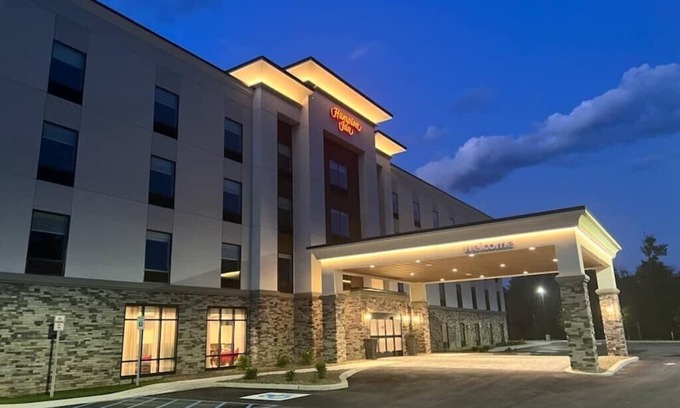 Monticello Hotel | Hampton Inn Monticello