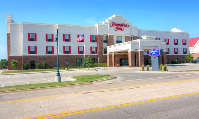 Orange City Hotel | Hampton Inn Orange City