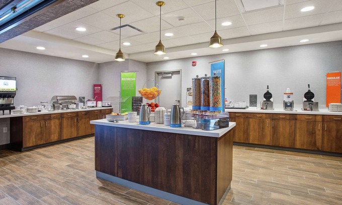 Simpsonville Hotel | Hampton Inn Simpsonville