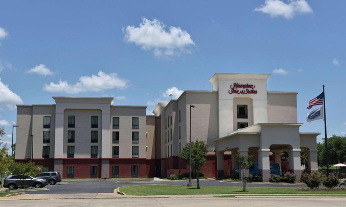 Alexandria Hotel | Hampton Inn & Suites Alexandria
