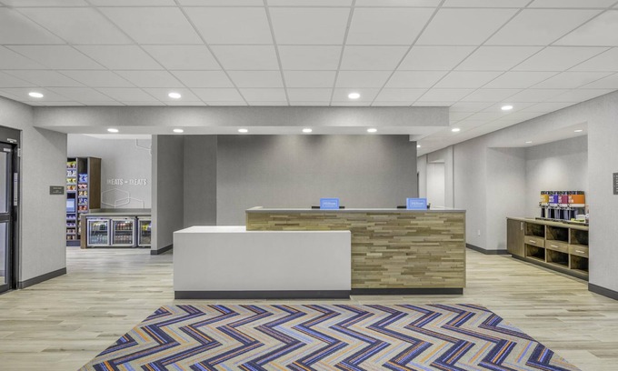 Decatur Hotel | Hampton Inn & Suites By Hilton Decatur