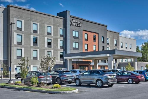 Keene Hotel | Hampton Inn & Suites Keene
