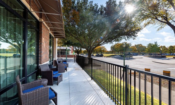Keller Hotel | Hampton Inn & Suites Keller Town Center