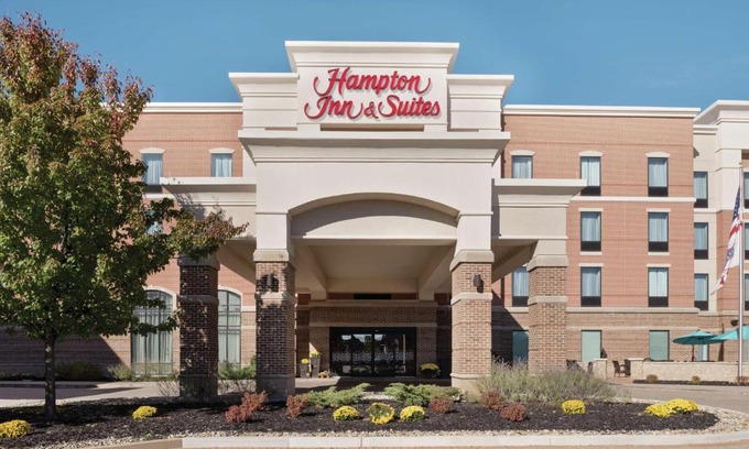 Granger Hotel | Hampton Inn & Suites Mishawaka/South Bend at Heritage Square
