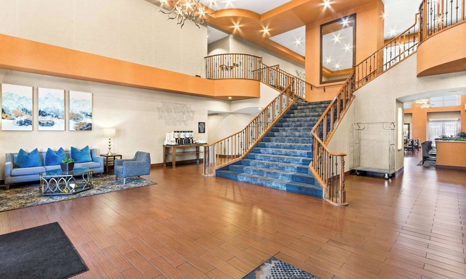 Palm Valley Hotel | Hampton Inn & Suites Phoenix-Goodyear