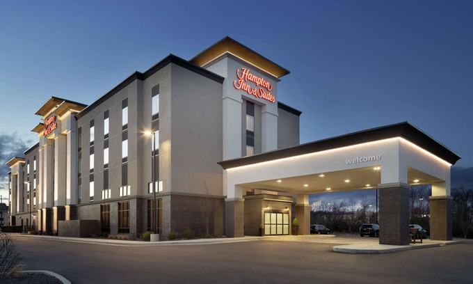 Alton Hotel | Hampton Inn & Suites St. Louis/Alton