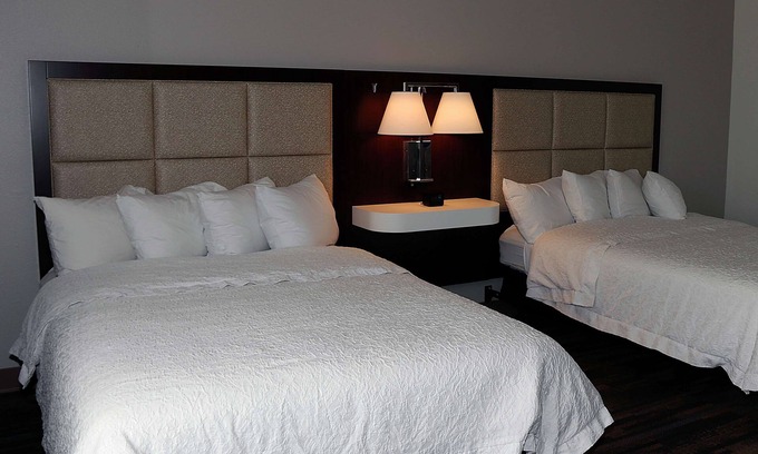Stephenville Hotel | Hampton Inn & Suites Stephenville